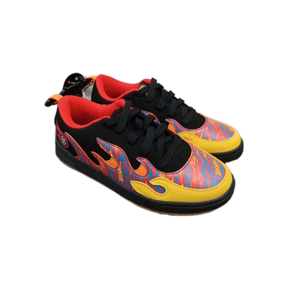 Hot Wheels X Airwalk USA Youth Size 5 Sneakers Shoes Flames New With Tags